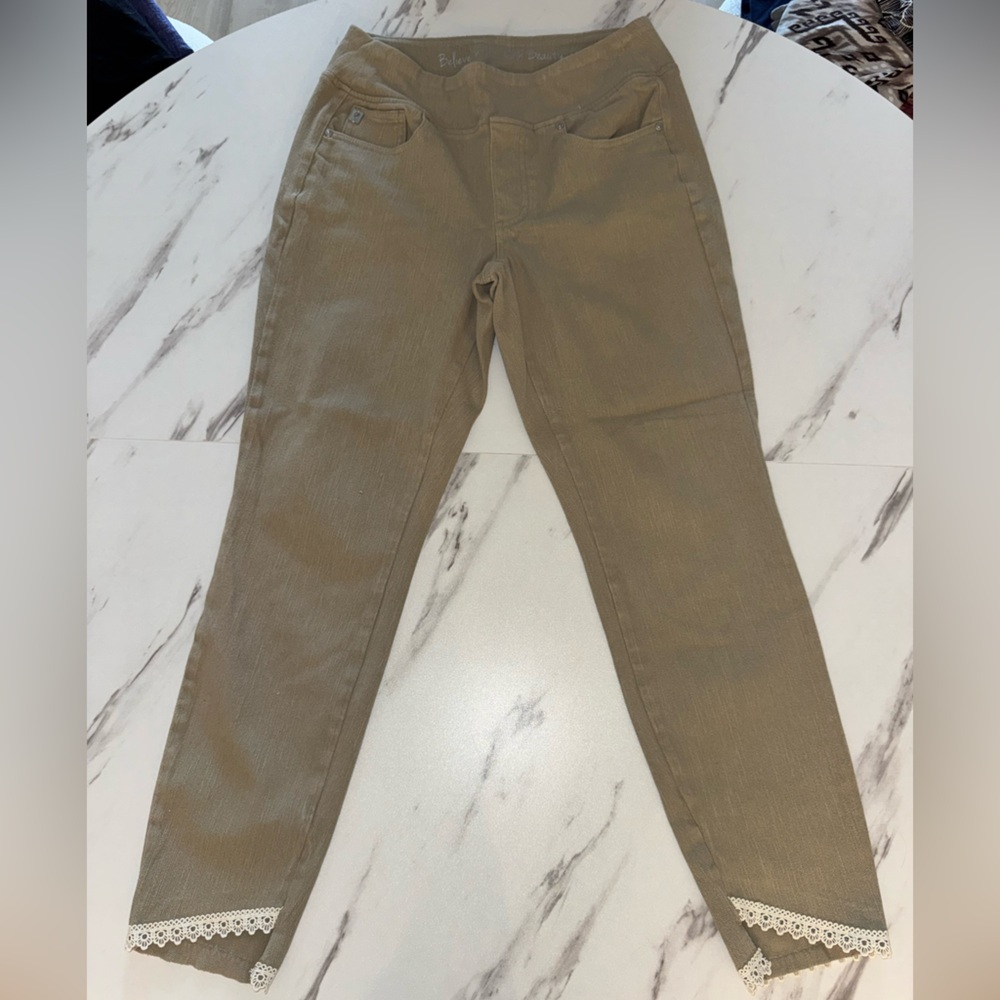 Belle Kim Gravel Slim Lace-Hem Jeans in Tan 10